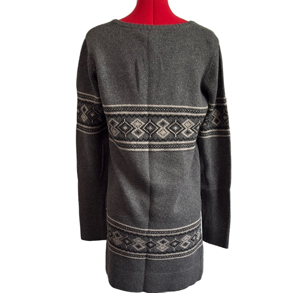 Gray Patterned Crew Neck Sweater - Picture 3 of 5